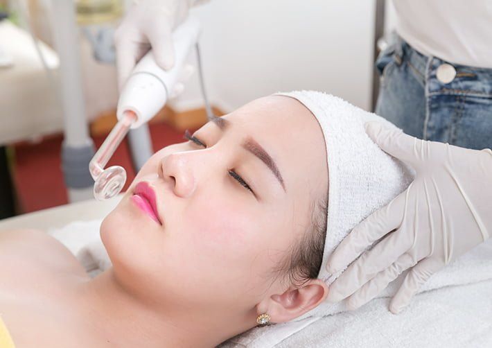 Trị mụn spa bao lâu hết